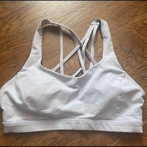 Lululemon Free to be Serene Bra